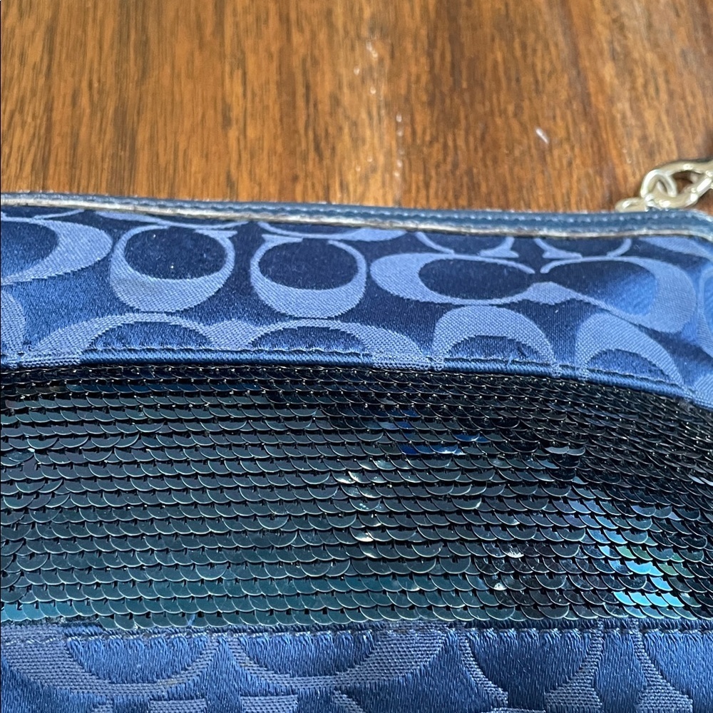 Coach Blue Sequin Signature Wristlet - Picture 5 of 8